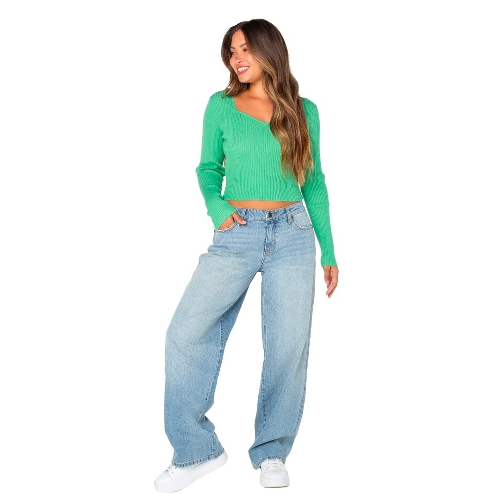 Celebrity Pink Womens Sweetheart Neck Ribbed Long Sleeve Cropped Top Green SizeM - Picture 2 of 10